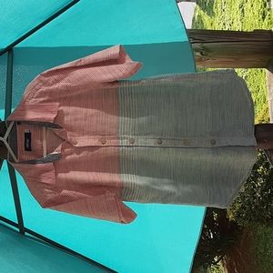 UNIVIBE size m, boys two tone short sleeve button down shirt
